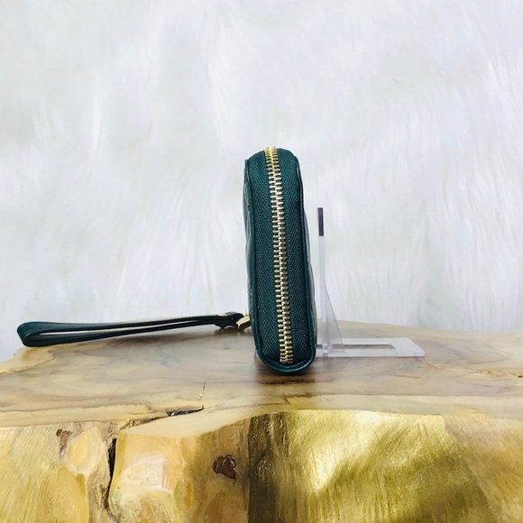 Michael Kors Jet Set Phone Case Quilted Wallet - Picture 3 of 8